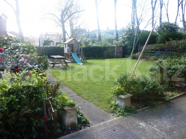 			NEW INSTRUCTION!, 1 Bedroom, 1 bath, 1 reception Flat			 Cathcart Hill, DARTMOUTH PARK